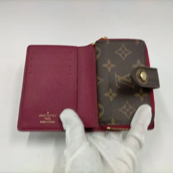 Authentic Louis Vuitton Brown Monogram Leather Wallet mn382-030426